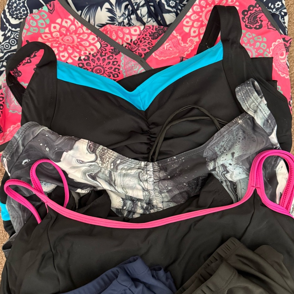 Stylish Black and Pink Women's Swim Bra